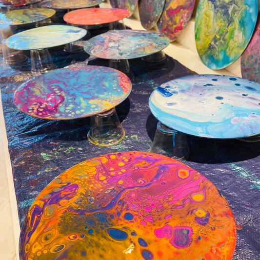 Pour painting